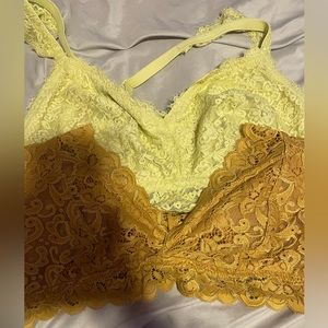 2 AERIE bralettes !!